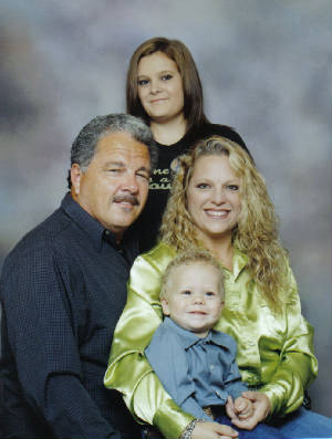 familypicsep2007.jpg